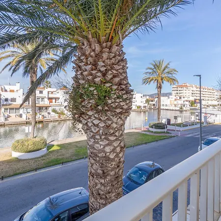 167-apartamento En Con Vistas Al Puerto- Empurialola Apartment