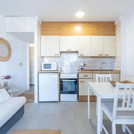 Apartment 167-apartamento En Con Vistas Al Puerto- Empurialola
