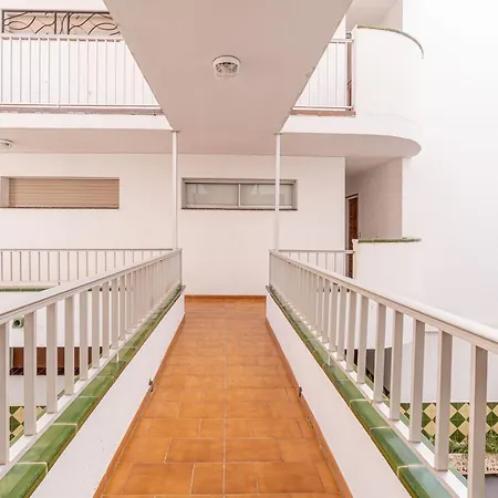 167-apartamento En Con Vistas Al Puerto- Empurialola * Empuriabrava